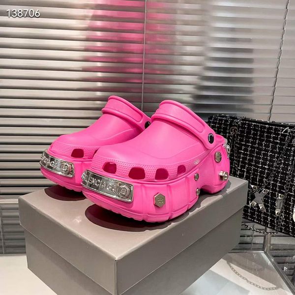 fashion women hardcrocs slippers sandals indoor anti-collision and anti-slip sliders italy classic increase rubber leather slides designer s, Black
fashion women hardcrocs slippers sandals indoor anti-collision and anti-slip sliders italy classic increase rubber leather slides designer s, Black