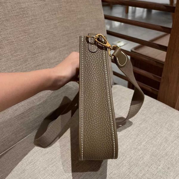designer hemrres bag evelynn handmade new highend wax thread womens original evelyns hollowed out classic fashion leisure college style vers
designer hemrres bag evelynn handmade new highend wax thread womens original evelyns hollowed out classic fashion leisure college style vers