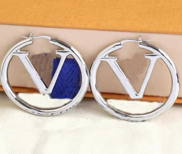 2021 designer earrings fashion gold hoop earrings for lady women party earring new wedding lovers gift engagement jewelry for 2619343, Golden;silver
2021 designer earrings fashion gold hoop earrings for lady women party earring new wedding lovers gift engagement jewelry for 2619343, Golden;silver