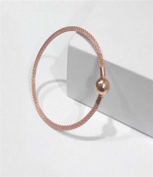 luxury fashion 18k rose gold bracelets original box for 925 silver net chain bracelet women jewelry1486881, Golden;silver
luxury fashion 18k rose gold bracelets original box for 925 silver net chain bracelet women jewelry1486881, Golden;silver
