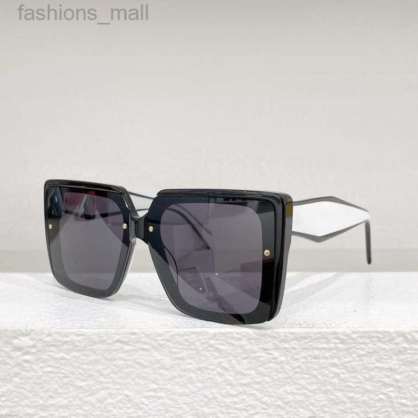 sunglasses for men and women summer 105 designers style anti-ultraviolet retro eyewear full frame with box 105xv, White;black
sunglasses for men and women summer 105 designers style anti-ultraviolet retro eyewear full frame with box 105xv, White;black