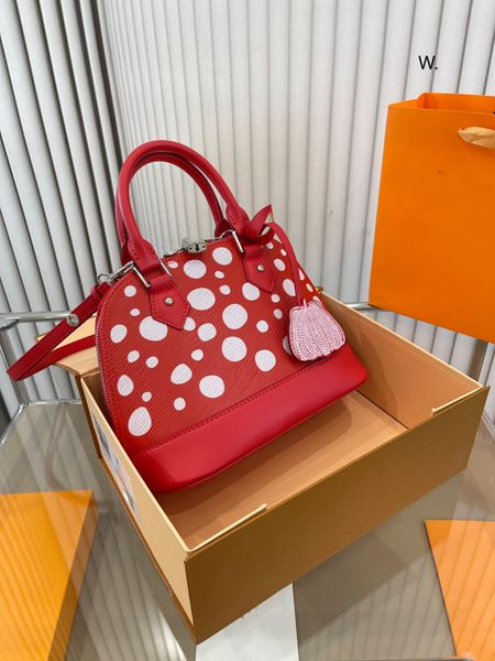 mini bag bags l bag tote bag designer v bag bags leather handbag bags single-shoulder large capacity women's bag
mini bag bags l bag tote bag designer v bag bags leather handbag bags single-shoulder large capacity women's bag
