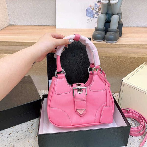 pd armpit moon bag triangle shoulder bags women designer handbag fashion pink white crosscody bag luxury leather underarm tote bag purse 230
pd armpit moon bag triangle shoulder bags women designer handbag fashion pink white crosscody bag luxury leather underarm tote bag purse 230