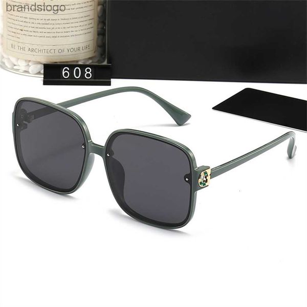 fashion designer 608 sunglasses man woman frame studio luxury sun glasses rectangle goggle adumbral 4 color full frame optional quality, White;black
fashion designer 608 sunglasses man woman frame studio luxury sun glasses rectangle goggle adumbral 4 color full frame optional quality, White;black