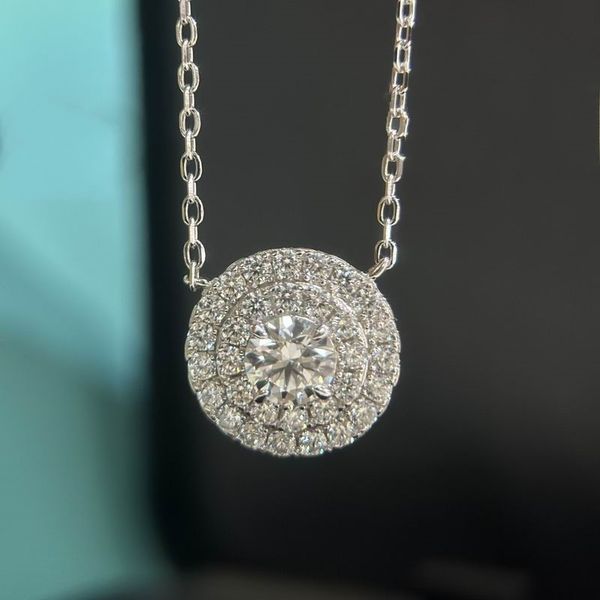 2023 lovely cute pendant necklaces long silver thin stainless steel chain diamonds crystal rings design women necklace with dust bag and box
2023 lovely cute pendant necklaces long silver thin stainless steel chain diamonds crystal rings design women necklace with dust bag and box