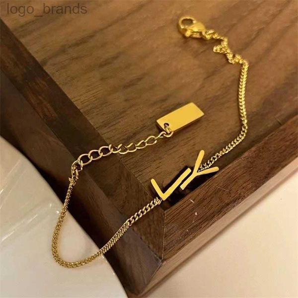 mens designer charm luxury bracelets womens gold silver color cjeweler pulsera aesthetic luxe lady jewlery designer for women link chain bra, Golden;silver
mens designer charm luxury bracelets womens gold silver color cjeweler pulsera aesthetic luxe lady jewlery designer for women link chain bra, Golden;silver