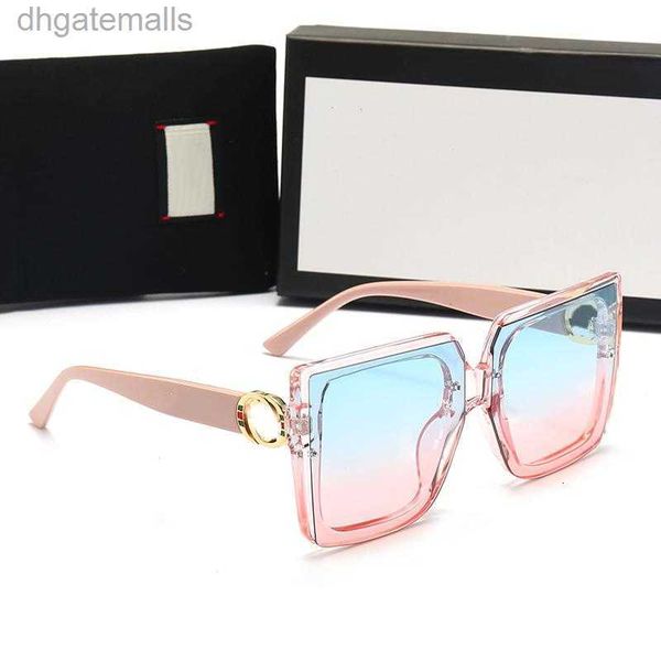 summer quality famous sunglasses oversized flat ladies sun glasses chain women square frames fashion designer with packaging boxes shades so, White;black
summer quality famous sunglasses oversized flat ladies sun glasses chain women square frames fashion designer with packaging boxes shades so, White;black