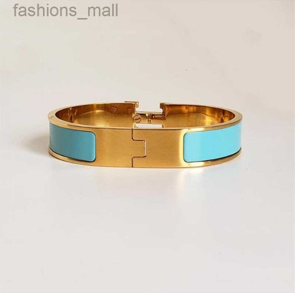2022 designer design bangle stainless steel gold buckle bracelet fashion jewelry men and women bracelets, Black
2022 designer design bangle stainless steel gold buckle bracelet fashion jewelry men and women bracelets, Black