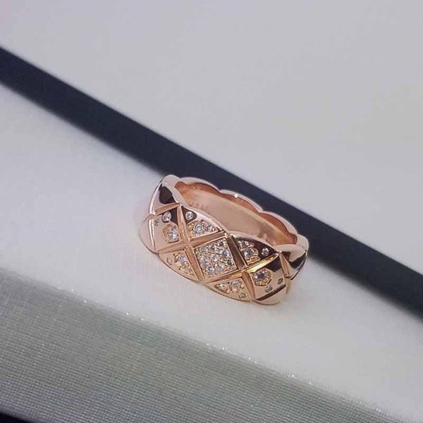 made in italy designer f ring extravagant enamel hollow gold silver rose stainless steel letter rings black white women men wedding jewelry, Golden;silver
made in italy designer f ring extravagant enamel hollow gold silver rose stainless steel letter rings black white women men wedding jewelry, Golden;silver