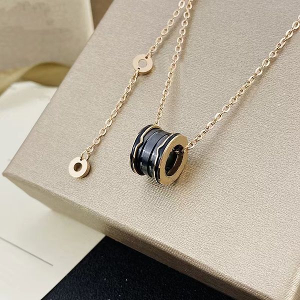 designer jewelry women's black rose gold pendant women's clavicle chain package man18k gold designer necklace girl gift, Silver
designer jewelry women's black rose gold pendant women's clavicle chain package man18k gold designer necklace girl gift, Silver