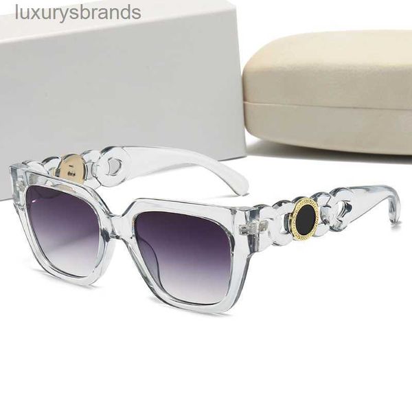 luxury sunglasses for man woman designer goggle beach sun glasses retro small frame luxury design uv400 with box 8695, White;black
luxury sunglasses for man woman designer goggle beach sun glasses retro small frame luxury design uv400 with box 8695, White;black