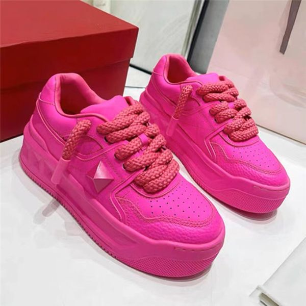 2023 spring and autumn new ladies sports shoes riveted casual board shoes matsuke thick sole versatile ins single shoes breathable walking w
2023 spring and autumn new ladies sports shoes riveted casual board shoes matsuke thick sole versatile ins single shoes breathable walking w