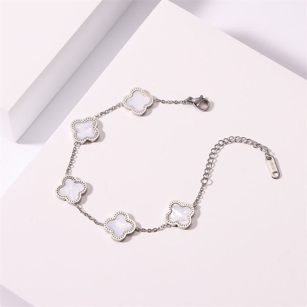 luxury design clover charm bracelet fashion stainless steel jewelry for women gift, Golden;silver
luxury design clover charm bracelet fashion stainless steel jewelry for women gift, Golden;silver