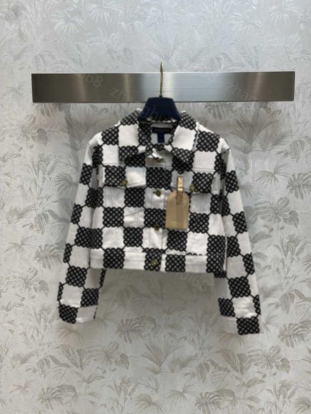 23ss womens jacket womens designer clothing lapel check short jacket coat women clothes, Black;brown
23ss womens jacket womens designer clothing lapel check short jacket coat women clothes, Black;brown