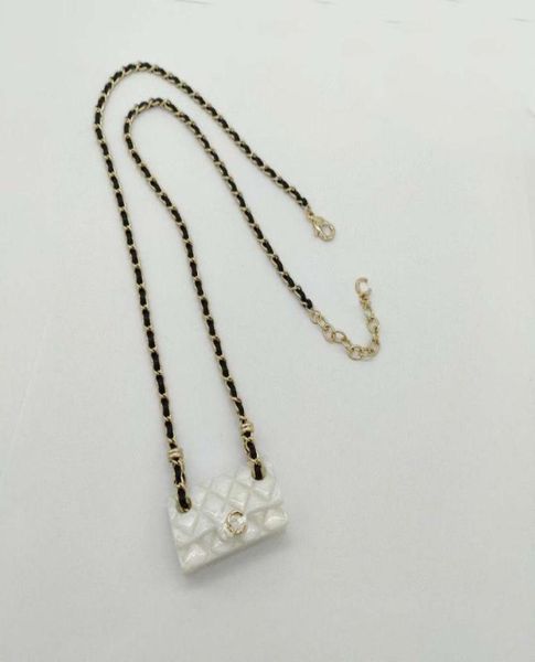 2023 luxury quality charm handbag pendant necklace in two colors pink and white with black genuine leather have box stamp ps7538a6677537, Silver
2023 luxury quality charm handbag pendant necklace in two colors pink and white with black genuine leather have box stamp ps7538a6677537, Silver
