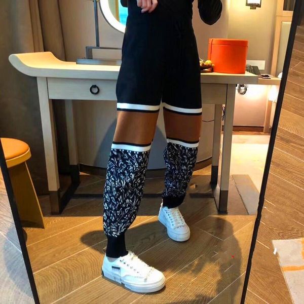 fashion womens luxury designer branded sports pant sweatpants joggers casual streetwear trousers slimming pants color match clothes high-qua, Black;white
fashion womens luxury designer branded sports pant sweatpants joggers casual streetwear trousers slimming pants color match clothes high-qua, Black;white