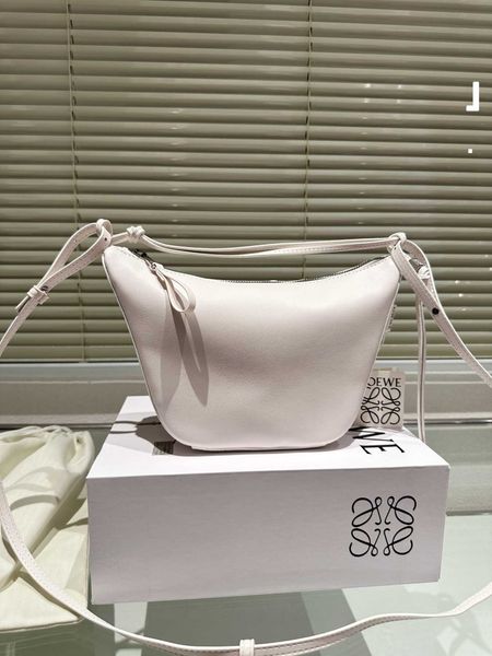 girl hobo hammock loewz designer bag beach spain classical bags trendy brand women's 2023 family versatile portable white shoulder stic
girl hobo hammock loewz designer bag beach spain classical bags trendy brand women's 2023 family versatile portable white shoulder stic