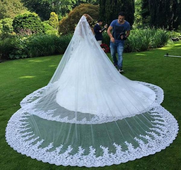 2020 luxury long veil lace appliques edge delicate veil available in white and ivory long veil2778487, Black
2020 luxury long veil lace appliques edge delicate veil available in white and ivory long veil2778487, Black