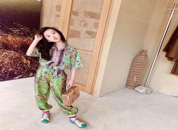 2021 beach clothes 2pcs toddler infant kid baby girls floral print tshirt pants summer outfits clothes set size1143409, White
2021 beach clothes 2pcs toddler infant kid baby girls floral print tshirt pants summer outfits clothes set size1143409, White