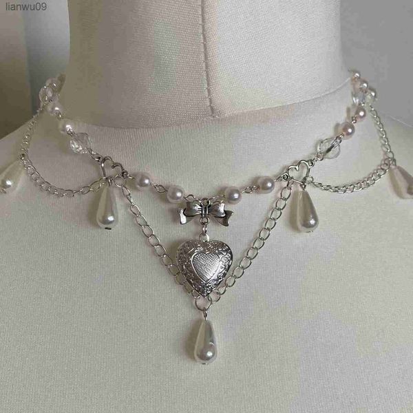 handmade 00s fairy core pearls heart locket coquette beaded necklace l230704, Silver
handmade 00s fairy core pearls heart locket coquette beaded necklace l230704, Silver