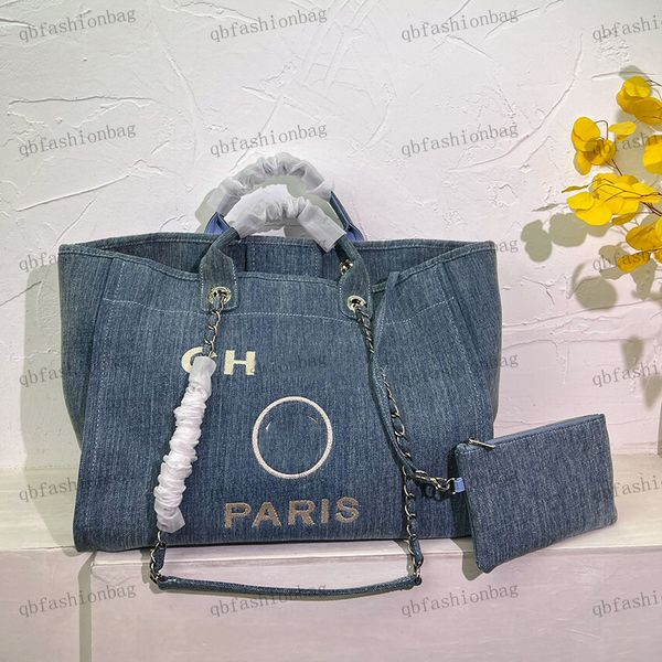 designer womens beach bag classic denim bag beautifully embroidered logo toth oversized shopping bags with handle tote matelasse chain cross
designer womens beach bag classic denim bag beautifully embroidered logo toth oversized shopping bags with handle tote matelasse chain cross