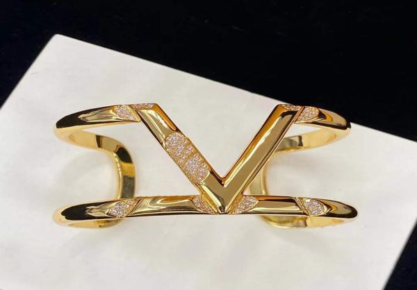 fashion gold silver classic charm bracelets bangle pulsera for lady design womens party wedding lovers gift jewelry9816176, White
fashion gold silver classic charm bracelets bangle pulsera for lady design womens party wedding lovers gift jewelry9816176, White