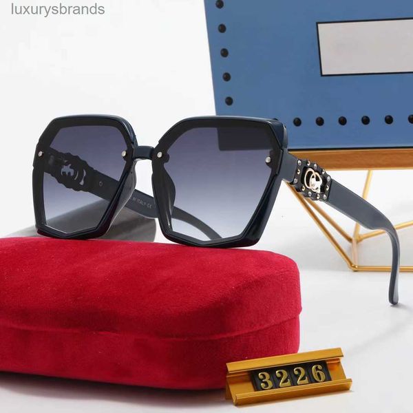 luxury mens designer sunglasses for women sun glasses tidal current outdoor timeless classic style eyewear retro goggles sport driving multi, White;black
luxury mens designer sunglasses for women sun glasses tidal current outdoor timeless classic style eyewear retro goggles sport driving multi, White;black