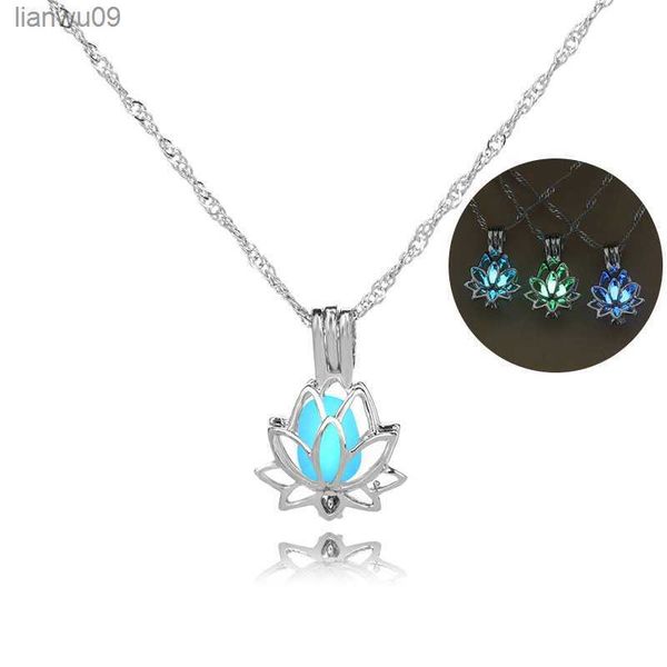 2021 new luminous lotus pendant necklaces for women men retro trendy fluorescent stone pendant necklace fashion jewelry gifts l230704, Silver
2021 new luminous lotus pendant necklaces for women men retro trendy fluorescent stone pendant necklace fashion jewelry gifts l230704, Silver