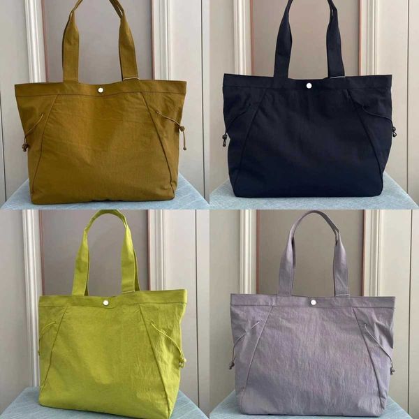 ll-139 brand womens tote gym yoga handbags messenger bags outdoors travel girls duffel bag casual exercise stuff sacks large capacity
ll-139 brand womens tote gym yoga handbags messenger bags outdoors travel girls duffel bag casual exercise stuff sacks large capacity