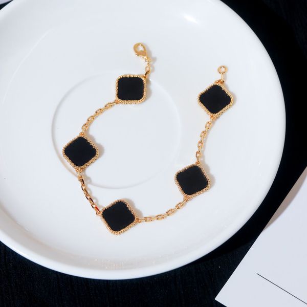 designer bracelet clover van clover bracelet charm bracelets for women gold black white red blue mother pearl link 4 leaf flowers love brace
designer bracelet clover van clover bracelet charm bracelets for women gold black white red blue mother pearl link 4 leaf flowers love brace