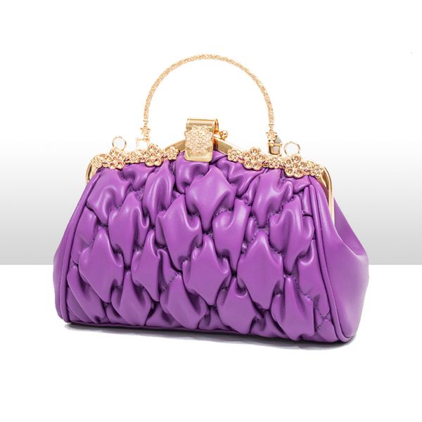 evening bags 2023 quilted crossbody for women stylish camera bag with tassel lightweight medium size shoulder purse 230712
evening bags 2023 quilted crossbody for women stylish camera bag with tassel lightweight medium size shoulder purse 230712