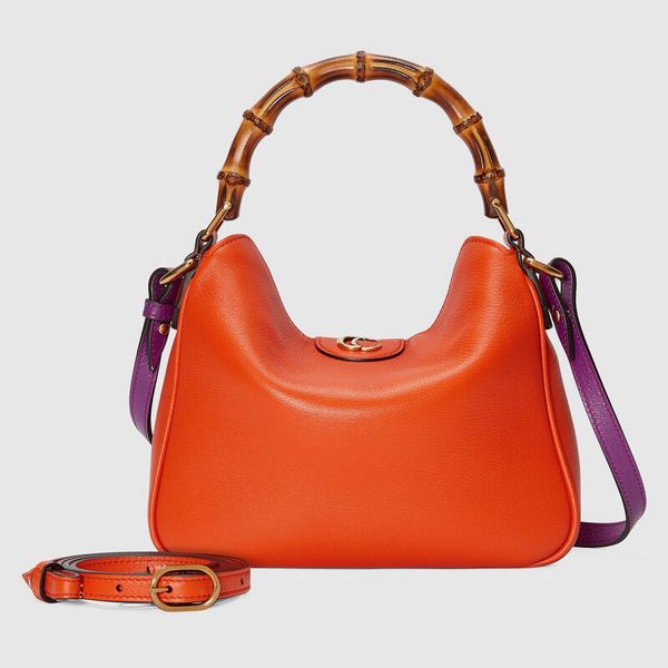 bamboo handbag made of genuine leather material with bamboo joint design handle and buckle opening and closing design, fashionable for women
bamboo handbag made of genuine leather material with bamboo joint design handle and buckle opening and closing design, fashionable for women