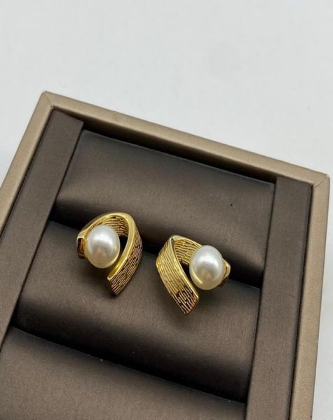 luxurious jewelry charm maple leaf flower exaggerated personality large women039s earrings designer jewelry celi013008682, Golden
luxurious jewelry charm maple leaf flower exaggerated personality large women039s earrings designer jewelry celi013008682, Golden