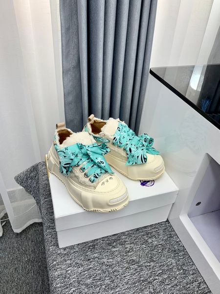 vanness wu xvessel the same type of black and white canvas shoes 2023 xia lady beggar shoes casual size 35-44
vanness wu xvessel the same type of black and white canvas shoes 2023 xia lady beggar shoes casual size 35-44