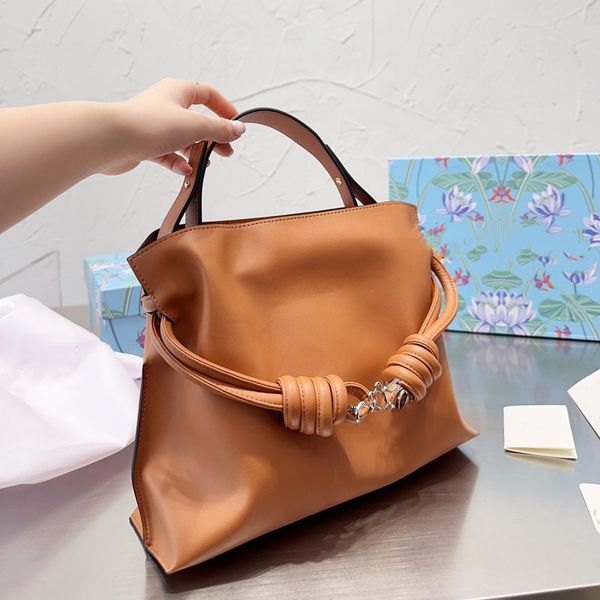 lowe bag fashion anagram flamenco tote bag vintage bucket bag women blessing shoulder bag lady luxury crossbody designer bag famous brand ha
lowe bag fashion anagram flamenco tote bag vintage bucket bag women blessing shoulder bag lady luxury crossbody designer bag famous brand ha