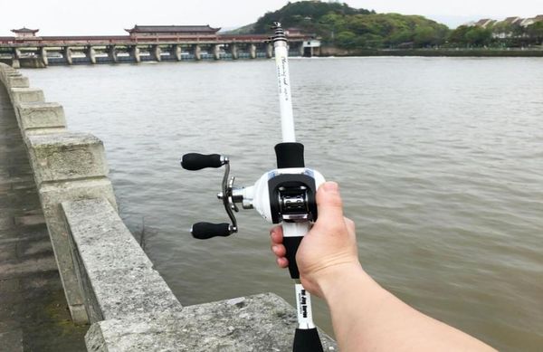 1824m short carbon ultralight bait casting fishing rod combo 171bb 631 left right reel lure boat rock stick pesca pole4926390
1824m short carbon ultralight bait casting fishing rod combo 171bb 631 left right reel lure boat rock stick pesca pole4926390