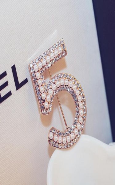 gold colorsilver brooches letter 5 full crystal rhinestone brooch pins for women party flower number brooches jewelry5317903, Gray
gold colorsilver brooches letter 5 full crystal rhinestone brooch pins for women party flower number brooches jewelry5317903, Gray