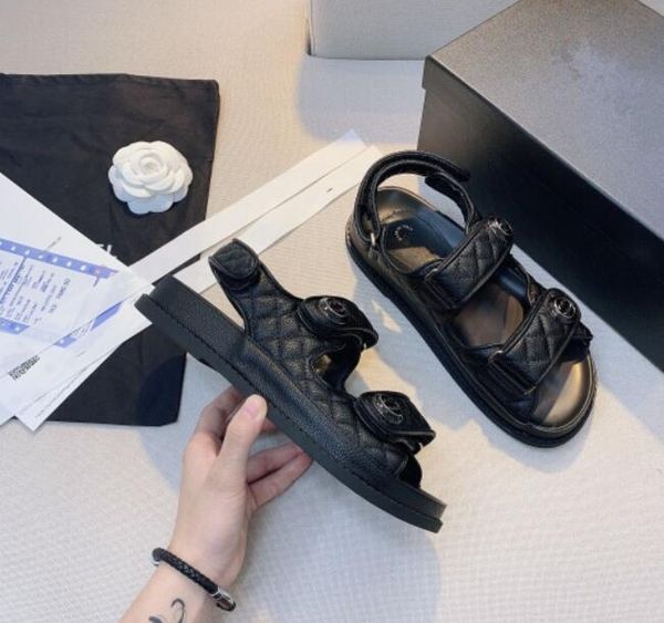 r woman fashion sandal dermis thick-soled outdoors casual shoes quilted platform summer beach slipper 35-41 with, Black
r woman fashion sandal dermis thick-soled outdoors casual shoes quilted platform summer beach slipper 35-41 with, Black