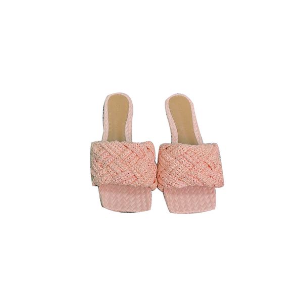 luxury designer slippers summer new luxury leather slippers woven with thin heels and high heels with women's shoes with open toes and, Black
luxury designer slippers summer new luxury leather slippers woven with thin heels and high heels with women's shoes with open toes and, Black