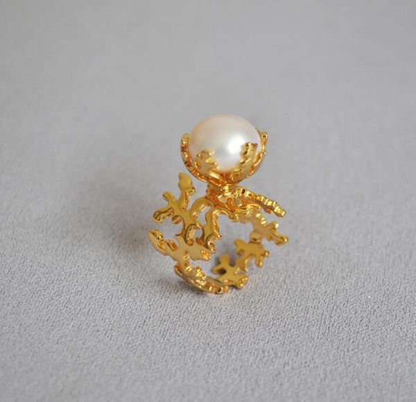 wedding rings loyal court antique hollow hand-carved lace tree branch coral freshwater pearl ring women wedding vintage golden index finger, Slivery;golden
wedding rings loyal court antique hollow hand-carved lace tree branch coral freshwater pearl ring women wedding vintage golden index finger, Slivery;golden