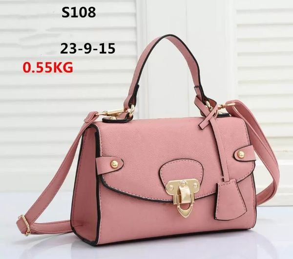 leather shoulder crossbody bag with letter chest oblique casual fashion sliver chain black handbags purses flap crossbody bag
leather shoulder crossbody bag with letter chest oblique casual fashion sliver chain black handbags purses flap crossbody bag