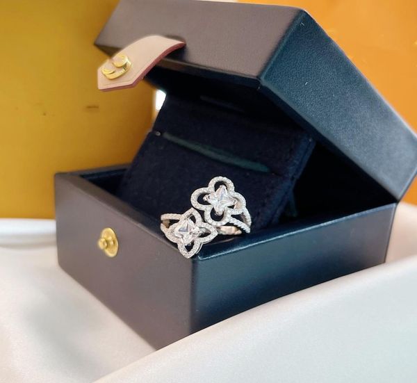 luxury brand designer ring les ardentes sterling silver crystal four leaf clover double flower charm open ring with box for wo9401133, Golden;silver
luxury brand designer ring les ardentes sterling silver crystal four leaf clover double flower charm open ring with box for wo9401133, Golden;silver