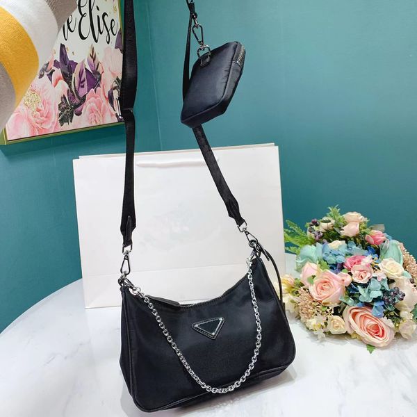fashion messenger bag handbag messenger bag ladies fashion classic luxury retro handbag luxury leather multifunctional portable
fashion messenger bag handbag messenger bag ladies fashion classic luxury retro handbag luxury leather multifunctional portable