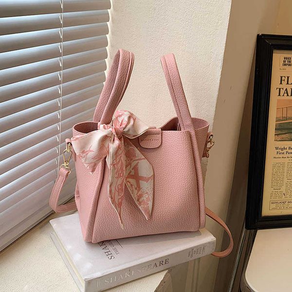 new niche design vegetable basket bag for women large capacity tote bag for leisure and versatile portable crossbody bag for women
new niche design vegetable basket bag for women large capacity tote bag for leisure and versatile portable crossbody bag for women
