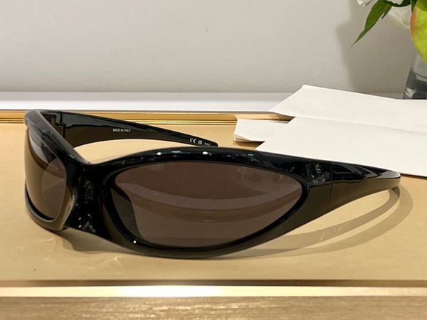sunglasses for men women designers 0251s mask olecranon style anti-ultraviolet retro plate full frame fashion eyeglasses random box 0252, White;black
sunglasses for men women designers 0251s mask olecranon style anti-ultraviolet retro plate full frame fashion eyeglasses random box 0252, White;black