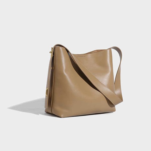 bucket bag new bag women's versatile large capacity small crowd french commuter tote armpit shoulder messenger bag
bucket bag new bag women's versatile large capacity small crowd french commuter tote armpit shoulder messenger bag