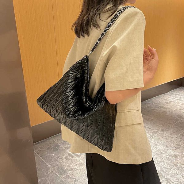 designer tote niche new pleated chain large capacity underarm bag for women's simple and fashionable tote bag high-end shoulder bag cas
designer tote niche new pleated chain large capacity underarm bag for women's simple and fashionable tote bag high-end shoulder bag cas