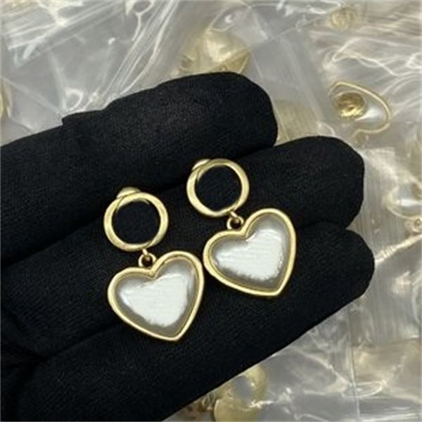 simple luxury ggsity brand designer letter studs famous rhinestone earrings tfsuay, Golden;silver
simple luxury ggsity brand designer letter studs famous rhinestone earrings tfsuay, Golden;silver