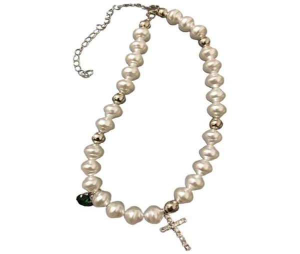 irregular imitation pearls necklace elegant jewelry rhinestone cross crystal pendant choker chokers7011761, Golden;silver
irregular imitation pearls necklace elegant jewelry rhinestone cross crystal pendant choker chokers7011761, Golden;silver