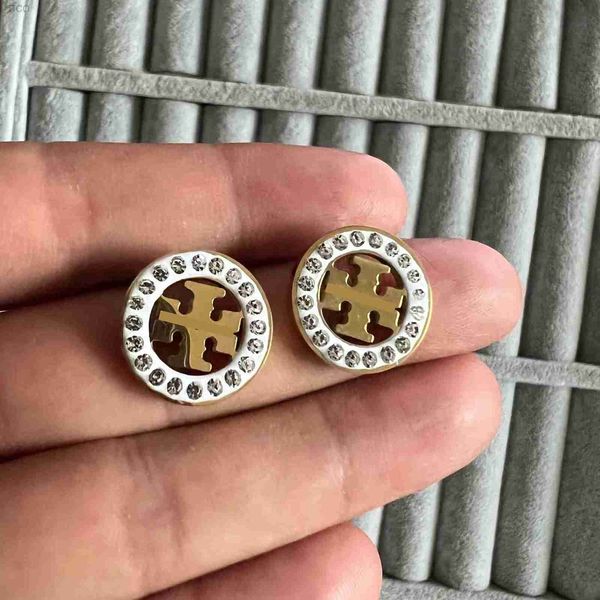 hip hop men women luxury original designer hollow diamond stud 316l stainless steel 18k gold silver rose boy girl letter engrave earrings we, Golden;silver
hip hop men women luxury original designer hollow diamond stud 316l stainless steel 18k gold silver rose boy girl letter engrave earrings we, Golden;silver
